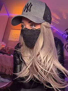 Fairyxbella - squirt show - last tip wins 5 vids 💦