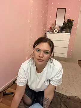 Juicy_Lika - Striptease +3min control