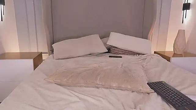 Chloe_d - Anal show with dildo