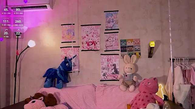 Fluttershyyy - sucking 2 fingers in close shot