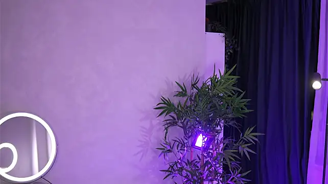 JessyKisss - Nauighty Striptease🔞🥰