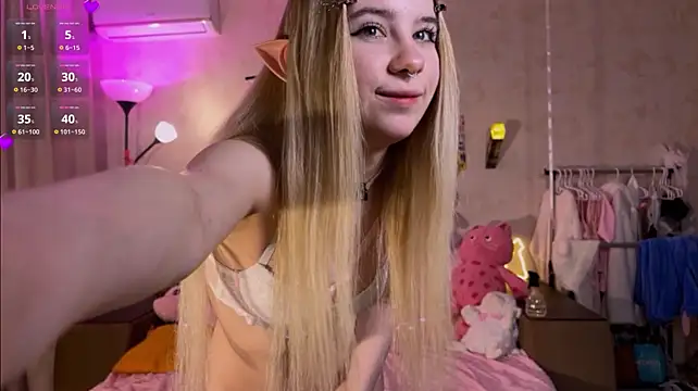 Fluttershyyy - sucking 2 fingers in close shot