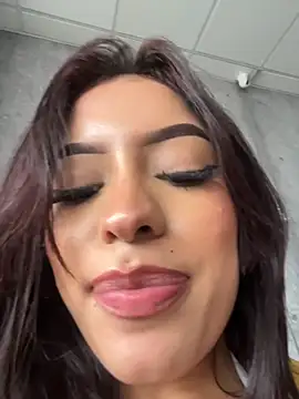 MystiqueXXX - FINGERING MY PUSSY CLOSE UP! 😈👑