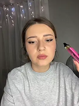 KiraSakura - show your pussy