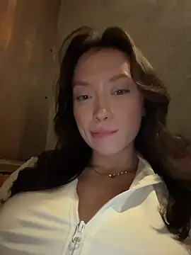 CityLynx - show areolas closeup
