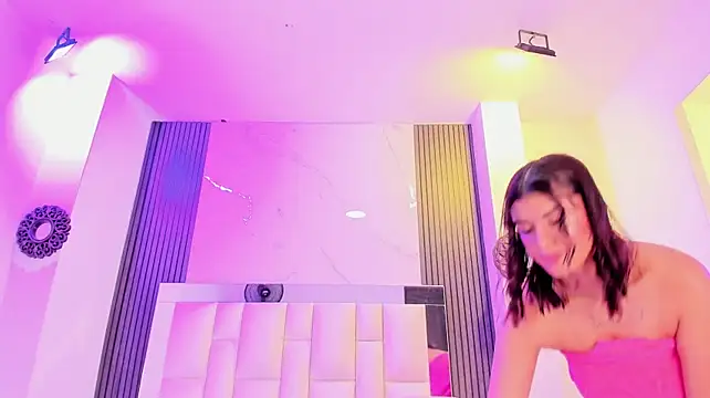 Bellamonroe_ - 🪔 Oil ass in doggy pose 🪔
