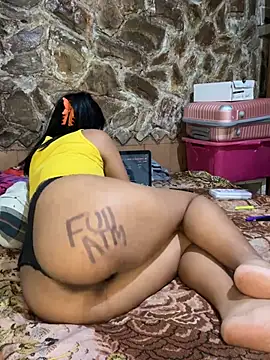 Rouse_Stuniing - Finger in my ass and suck