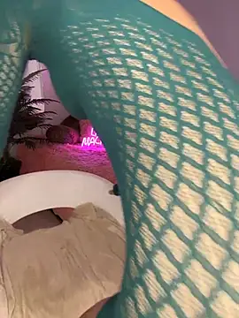 La_machi__ - PLUG IN ASS AND MAKE ME CUMMM