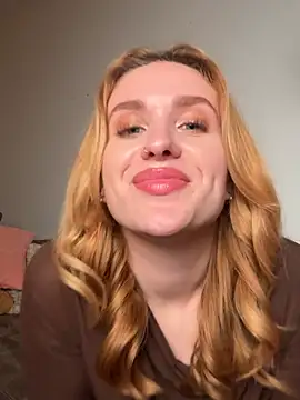 ChiaraVelvet - Show Ass in Doggy and Slap 2x