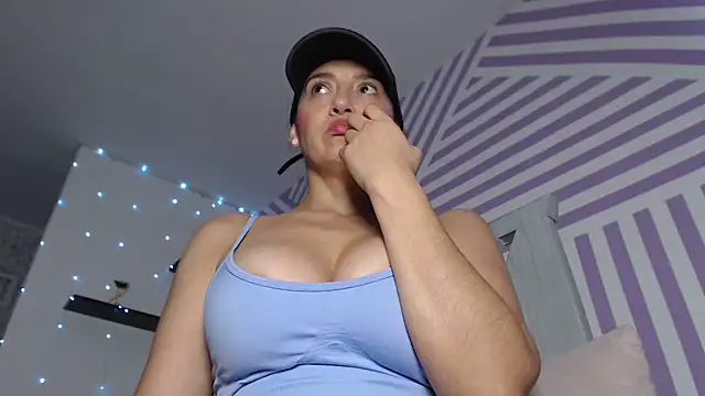 Samanta_xi - spanking on the buttocks