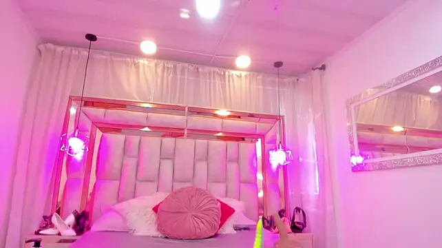 Francesca_Skuirt - TENTACLE DILDO PLAY + MULTISQUIRT