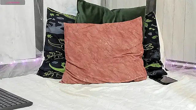 Megan_Mill - gag made from the five toes