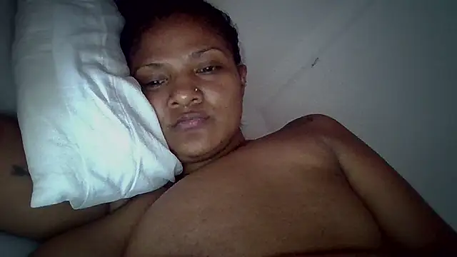 Alejandraboobs07 - quieres bañarte conmigo cariño?