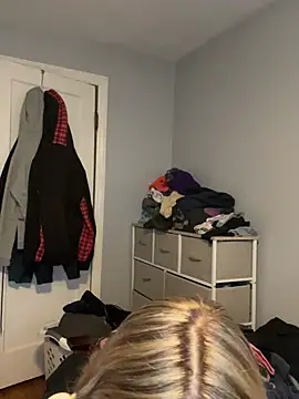 Jaseyrae - Tip 150tks for vid sucking bf 💦