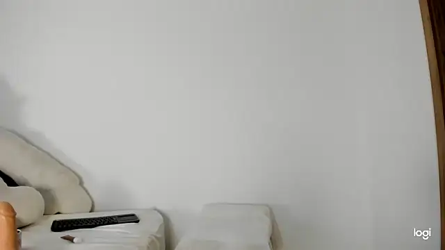 Juli_V29 - doggystyle + Ass red 🖐️💥