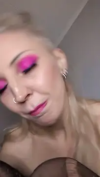 Kittyazora - finger fuck pussy