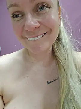 Bondgirl_013