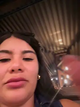 Issane_Peru - Ged naked + sit in camera+ pussy zoom