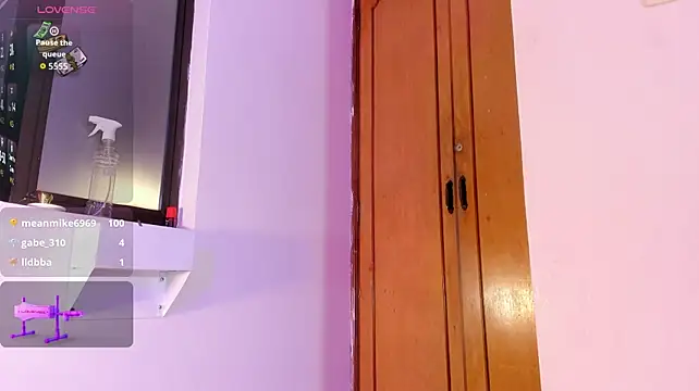 Veronica_bigass