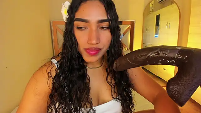Olivia_fx - Messy deepthroat 🤤