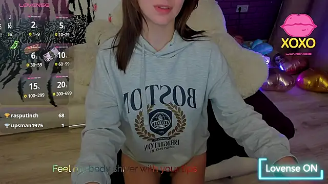 GlowMimi - Topless girl :movingboobs: