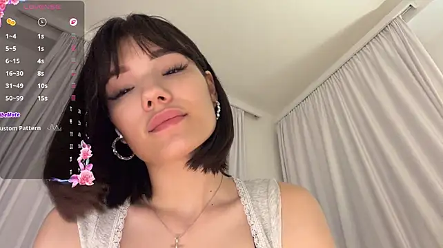 Barbie_Aria - put my finger inside my pussy first time