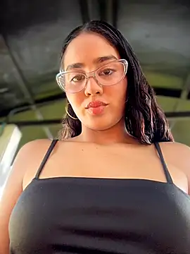 Julieta__andrade - FINGERING PUSSY IN PUBLIC