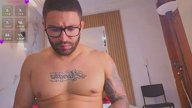 Lion_and_aria - Show boobs 😈