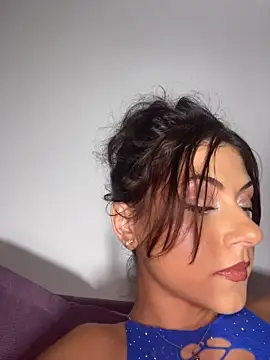 AvaBabyGirl - finger kitty