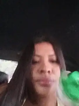 Ahsly_Duque - Flash tits with my friend👩‍❤
