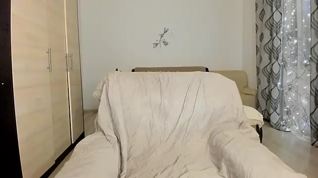 PlayfulDaisy - Oil ass and twerk🥵