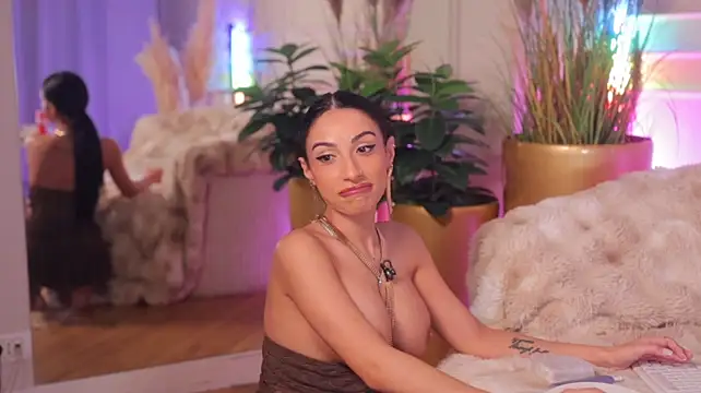 Anais_Bloom - Pussy Fingering & Clit Rub👀
