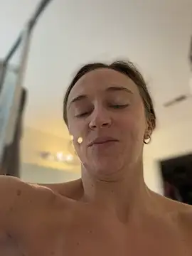 Lunagirl13 - Come home with me 😻☺️😋🥰