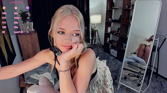 AleneHayek - tease you with my sexy ass and slap x5