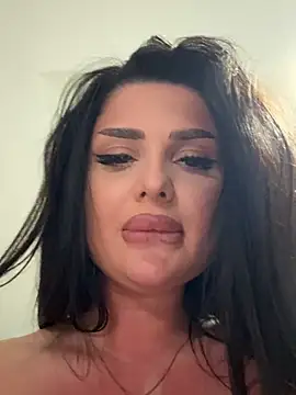KylieKroftt - tease me please me