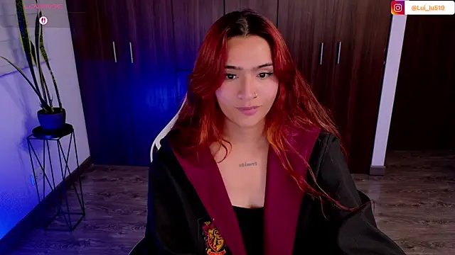 ImLui_lu - Spell on You showing my tits
