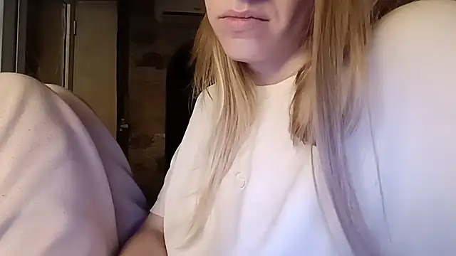 Pinkpinkpinkpinkpinkdoll - open my photoes and videos in my almums)