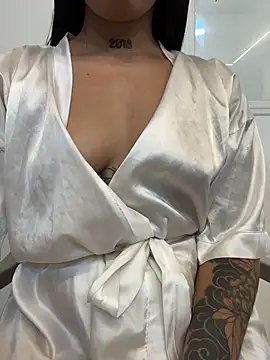 Mia-Medina - hard and deep