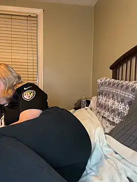 Jaseyrae - Tip 150tks for vid sucking bf 💦