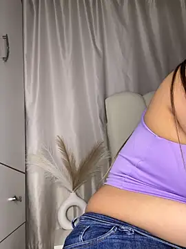 ChloeSaint_ - Spanking ass 🍑🍑