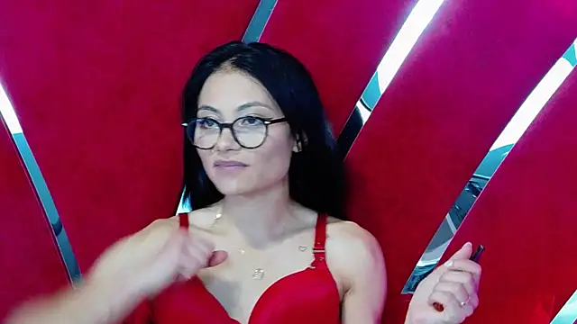 MayaLeey - Last tipper gets 5 min of lush control