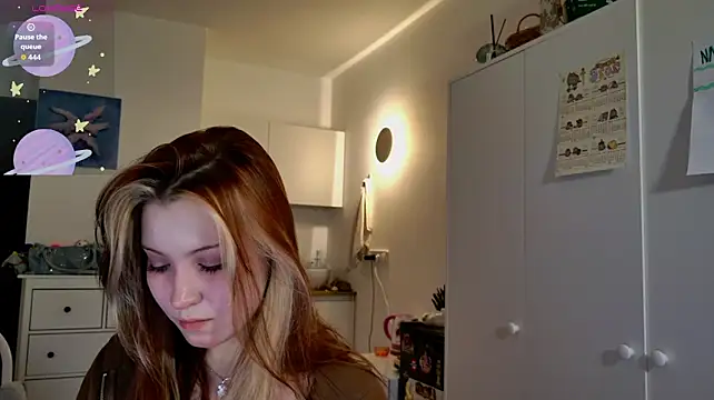 Twinkle_toes_ - Pinch and tease my hard nipples