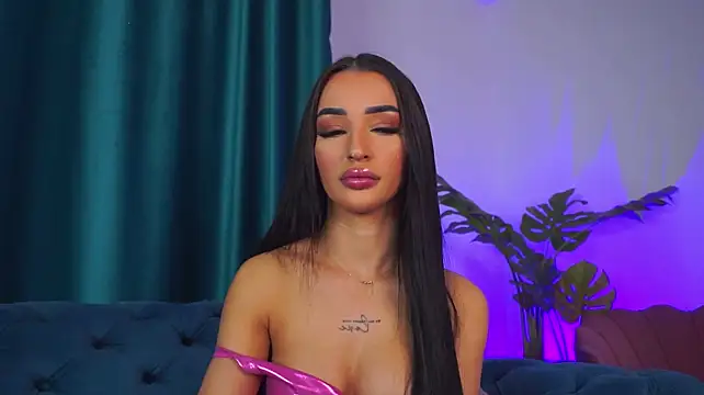 DeniseDevilles - Finger my pussy in Doggy