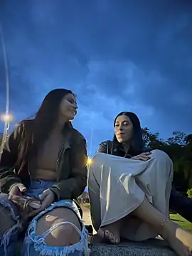 AlannaEvons - Tits Out + Spank In Public 🍒😈