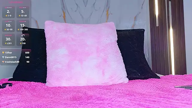 Mia_099 - Fuck my pink pussy+squirt 💦🌸