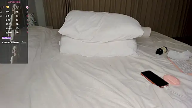 MyLoveEllen - fingering my pussy