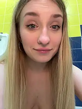 LollyPollly - TEASE ASSHOLE NEAR URINALS