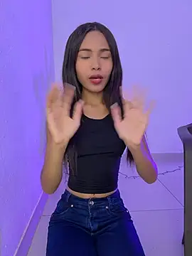 Luxurykatty - Sexy Dance + Oil Body 🔥🥵