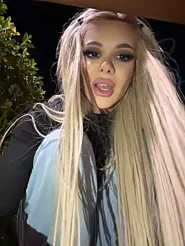 AlyssaFoxx_ - Suck that dildo hardcore bitch