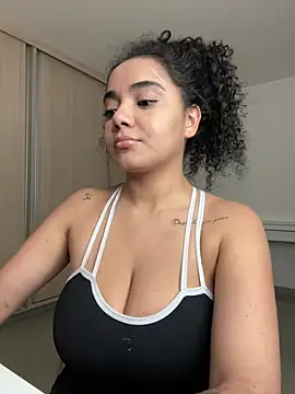 Curlyierr - DOGGY STYLE + SPREAD ASS IN THE SOFA